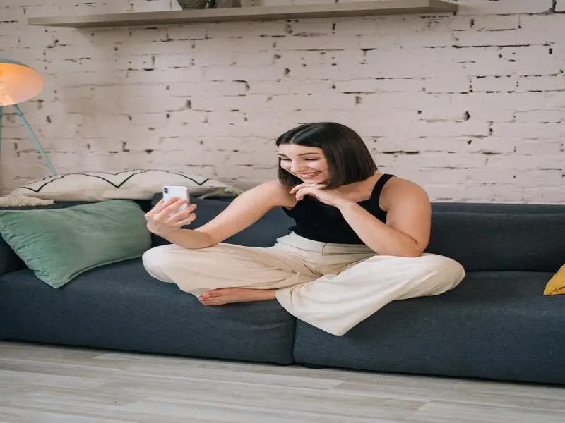 Bigo chat room interface for random conversations